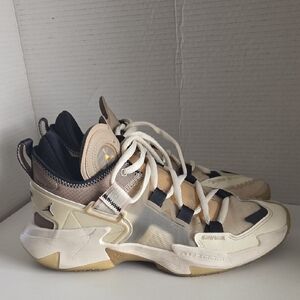 Nike Air Jordan Why Not .5 Coconut Milk Khaki Black Shoes Size 9.5